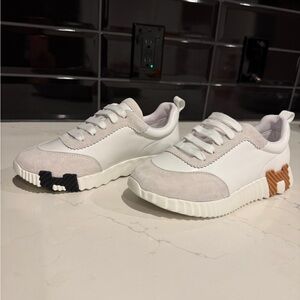 Hermes sneakers size 37 or 7